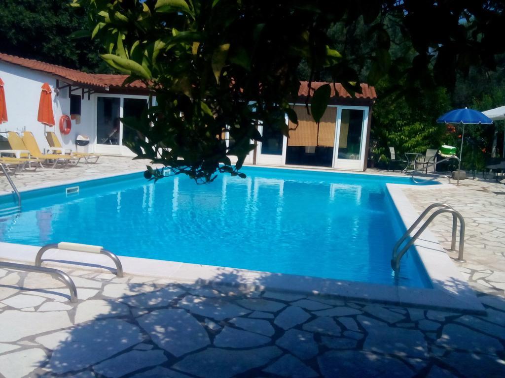 Marketos Apartments Свороната Экстерьер фото