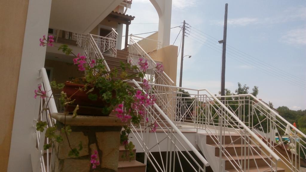 Marketos Apartments Свороната Экстерьер фото